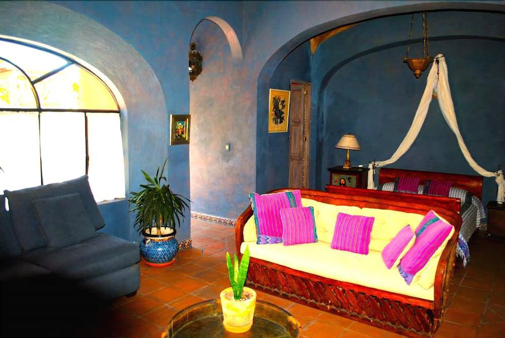 Casa Liza Bed & Breakfast Сан Мигел де Аленде Екстериор снимка