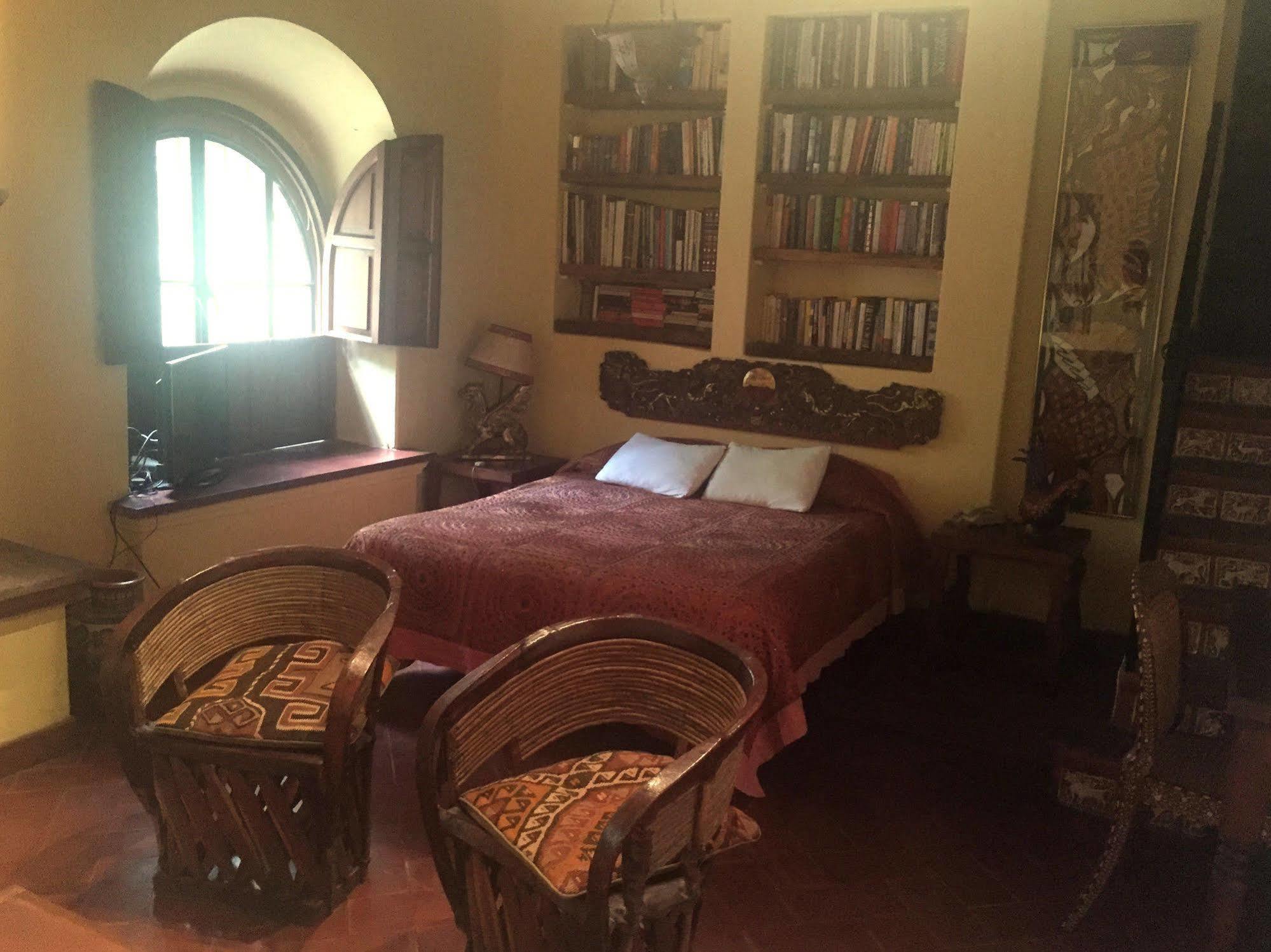 Casa Liza Bed & Breakfast Сан Мигел де Аленде Екстериор снимка
